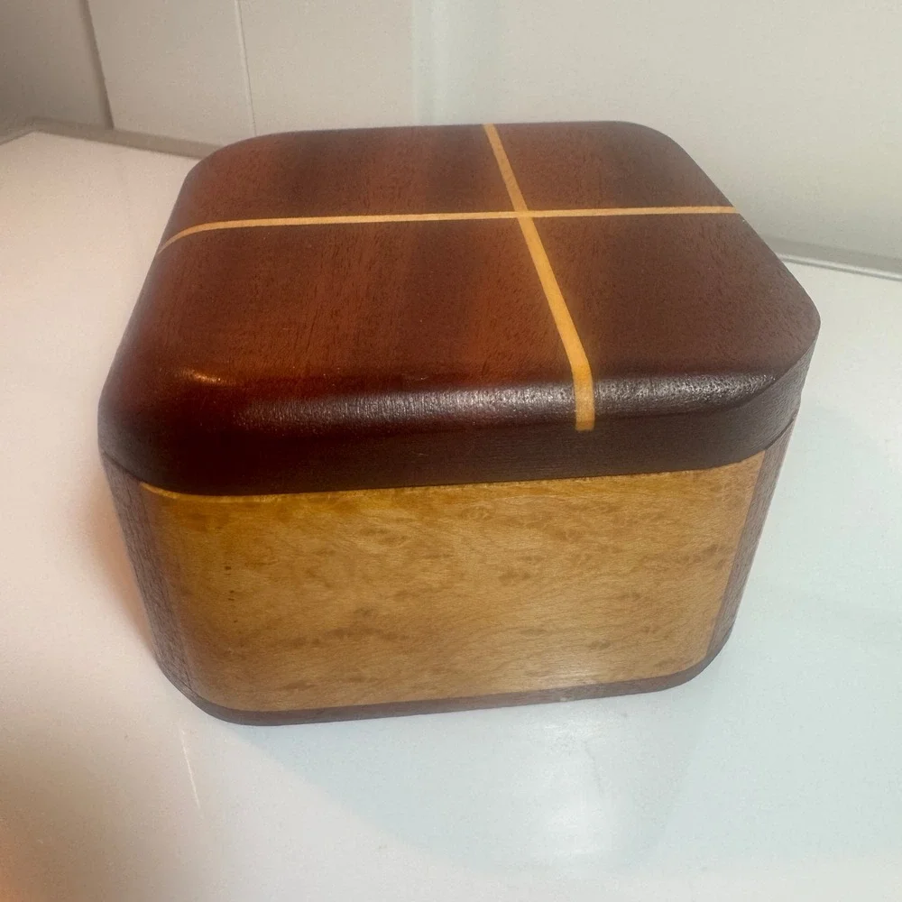Wooden Keepsake Trinket Box Inlaid Wood Hinged Lid Decorative Storage‎ Jewelry